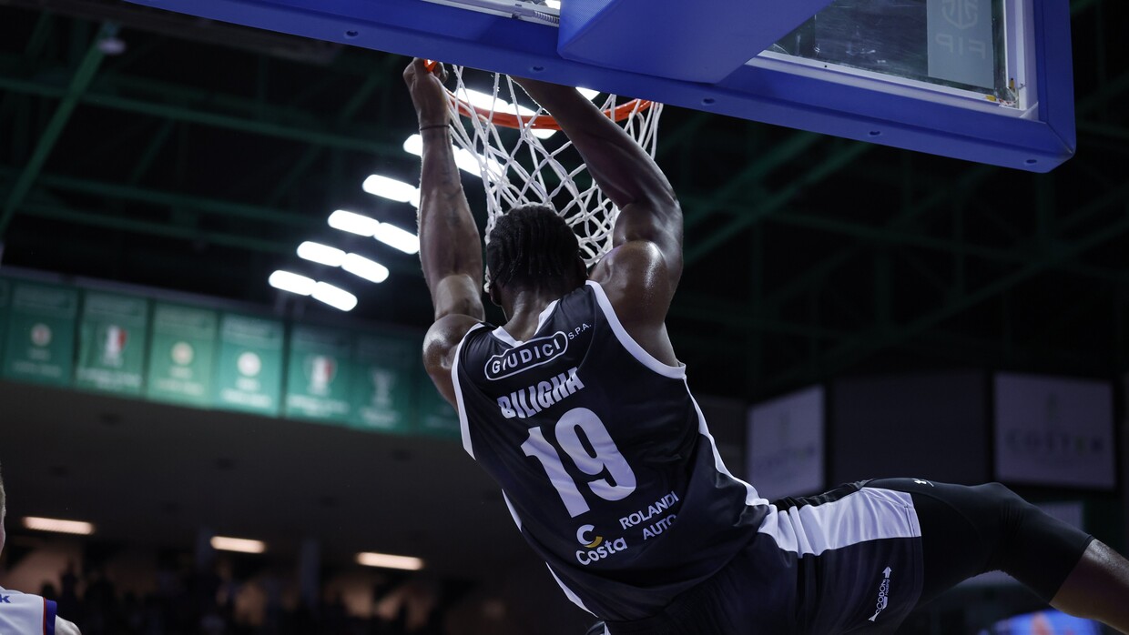 Paul Biligha schiaccia contro Treviso.